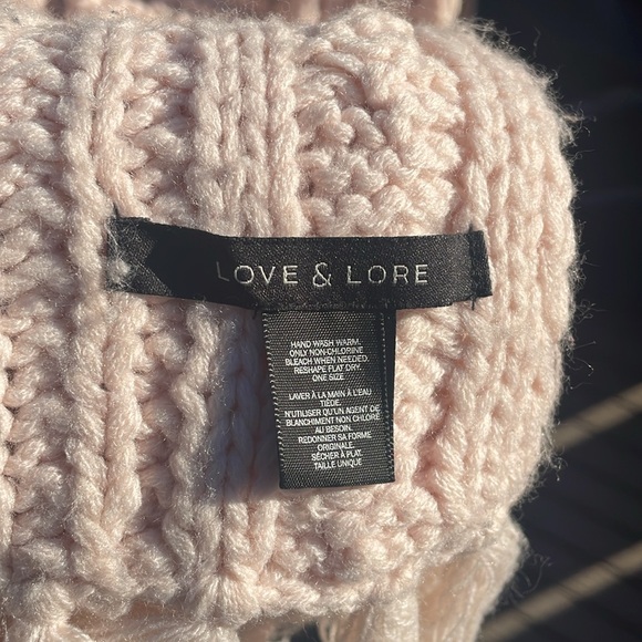 Matching Hat and Scarf - Picture 4 of 6